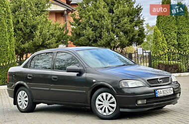 Седан Opel Astra 2008 в 