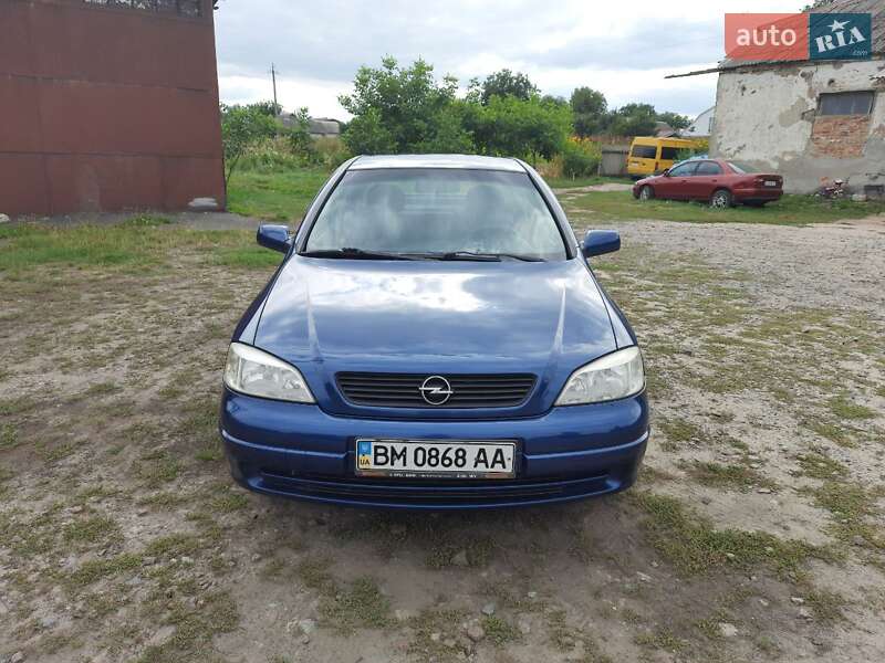 Седан Opel Astra 2005 в Путивле