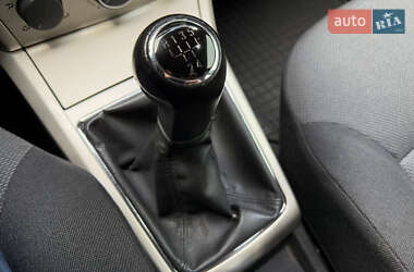 Хэтчбек Opel Astra 2007 в 