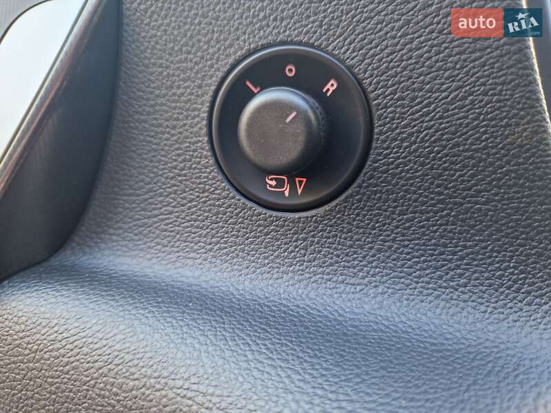 Універсал Opel Astra 2012 в Києві