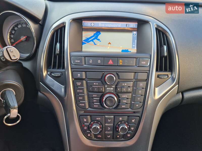 Універсал Opel Astra 2012 в Києві