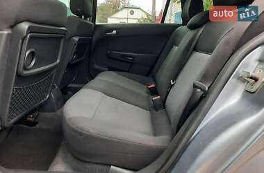 Универсал Opel Astra 2006 в  фото 46 Универсал Opel Astra 2006 в