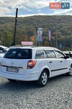 Универсал Opel Astra 2010 в 
