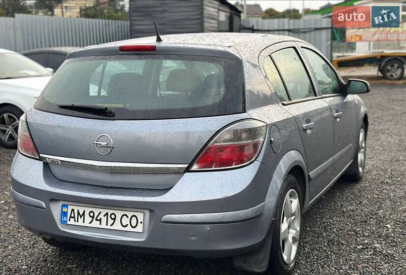 Хэтчбек Opel Astra 2008 в Каменец-Подольском