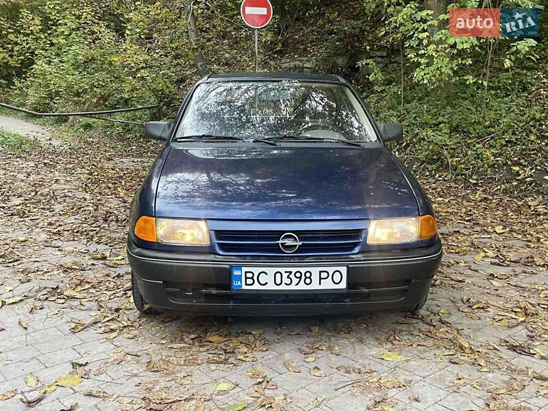 Хэтчбек Opel Astra 1993 в Львове
