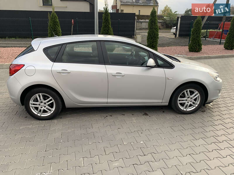 Хэтчбек Opel Astra 2011 в Луцке фото 19 Хэтчбек Opel Astra 2011 в Луцке