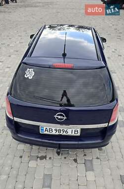 Универсал Opel Astra 2005 в 