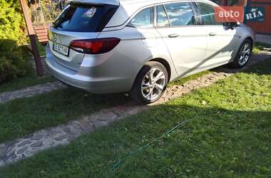 Хетчбек Opel Astra 2017 в  фото 12 Хетчбек Opel Astra 2017 в