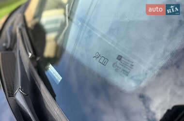 Хэтчбек Opel Astra 2012 в 