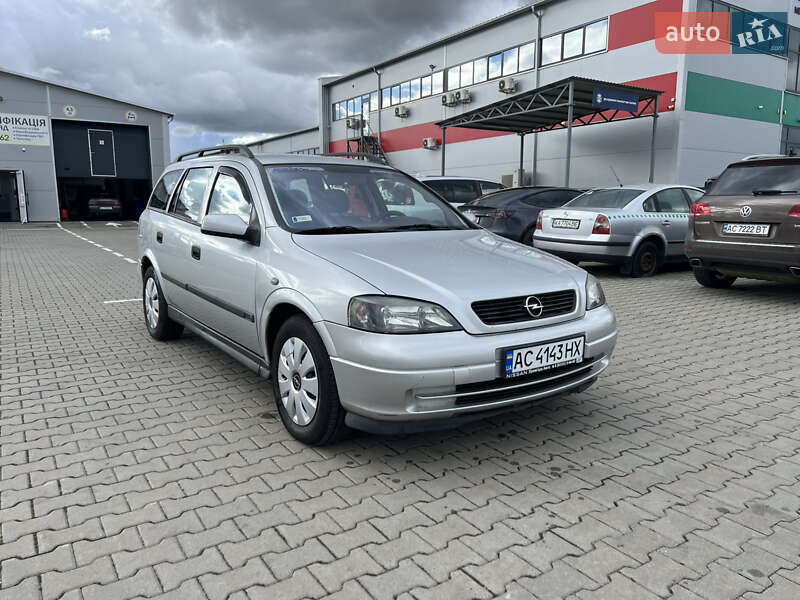 Универсал Opel Astra 2001 в Луцке
