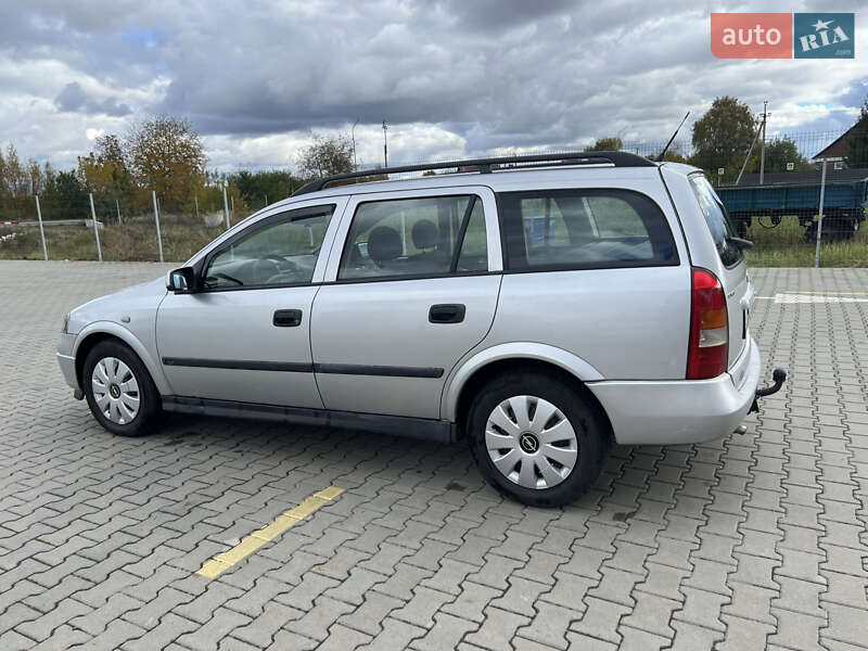 Универсал Opel Astra 2001 в Луцке