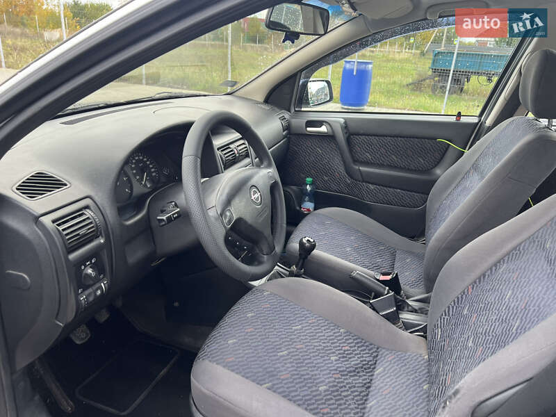 Универсал Opel Astra 2001 в Луцке