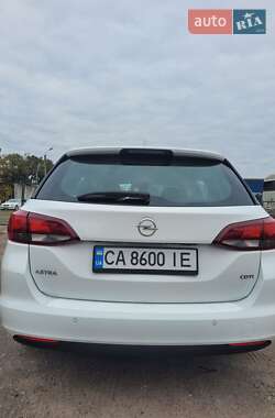 Универсал Opel Astra 2017 в 
