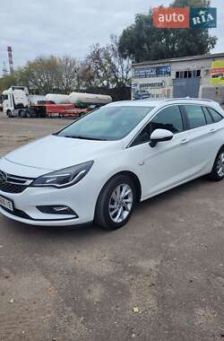 Универсал Opel Astra 2017 в 