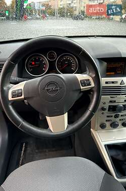 Універсал Opel Astra 2008 в  фото 12 Універсал Opel Astra 2008 в