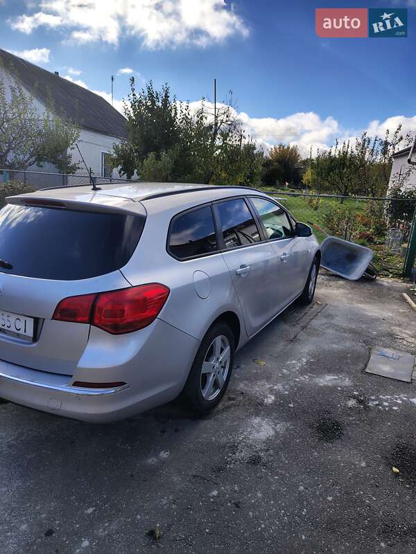 Універсал Opel Astra 2013 в Старокостянтинові фото 8 Універсал Opel Astra 2013 в Старокостянтинові