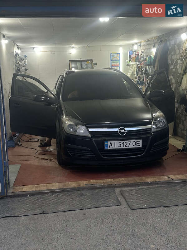 Универсал Opel Astra 2006 в Киеве