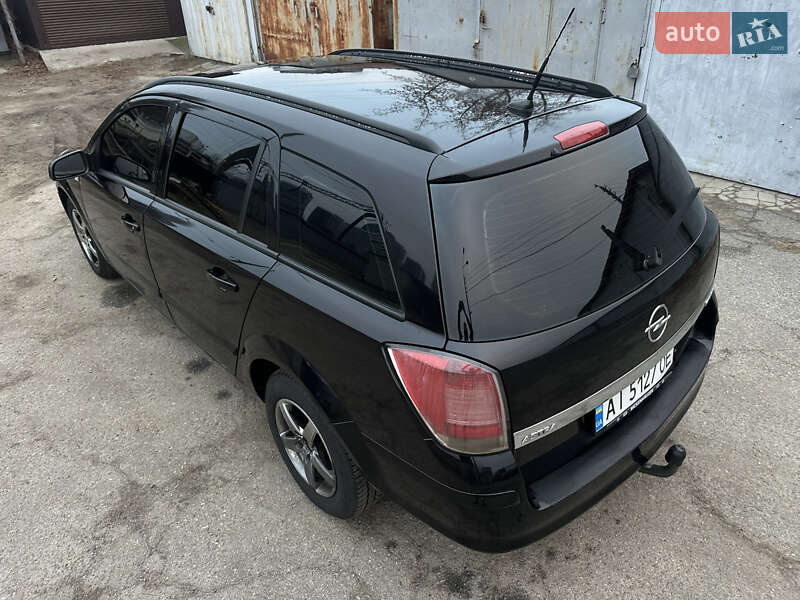 Универсал Opel Astra 2006 в Киеве