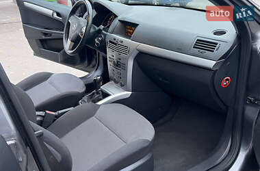 Універсал Opel Astra 2009 в 
