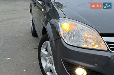 Універсал Opel Astra 2009 в 