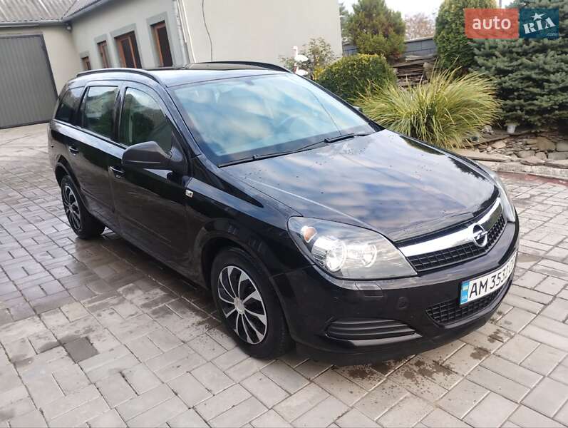 Универсал Opel Astra 2009 в Кременце