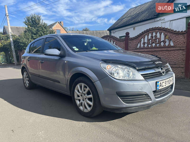 Хетчбек Opel Astra 2004 в Луцьку фото 2 Хетчбек Opel Astra 2004 в Луцьку