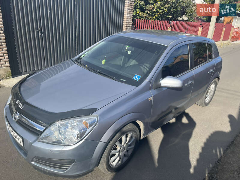 Хетчбек Opel Astra 2004 в Луцьку фото 5 Хетчбек Opel Astra 2004 в Луцьку