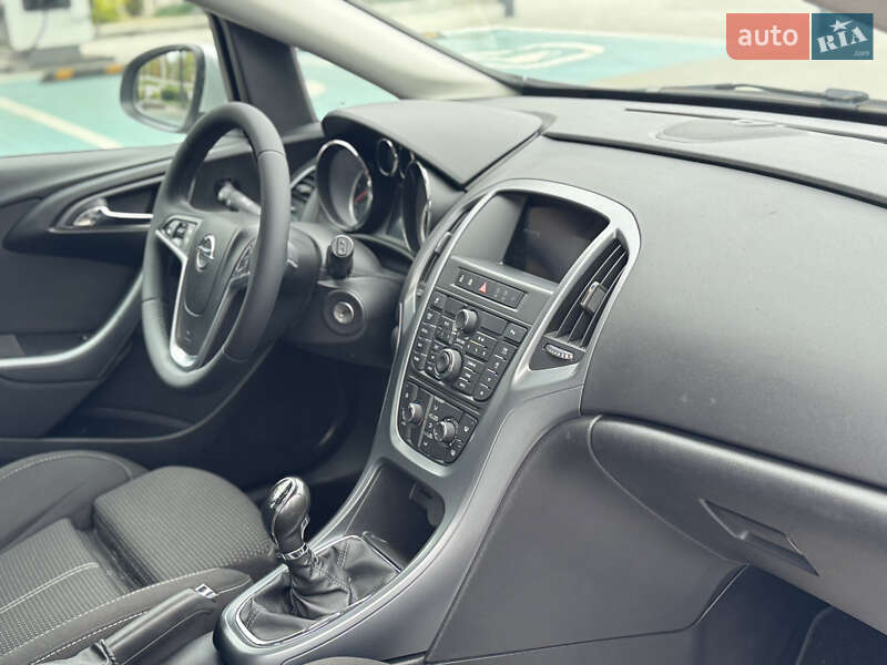 Универсал Opel Astra 2012 в Виннице фото 35 Универсал Opel Astra 2012 в Виннице
