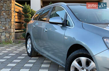 Универсал Opel Astra 2015 в 