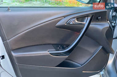 Универсал Opel Astra 2015 в 