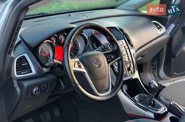 Универсал Opel Astra 2015 в 