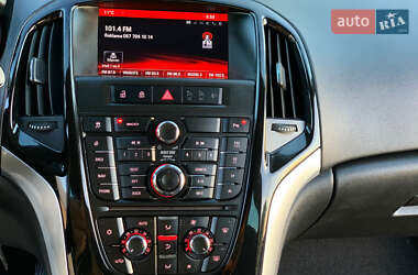 Универсал Opel Astra 2015 в 