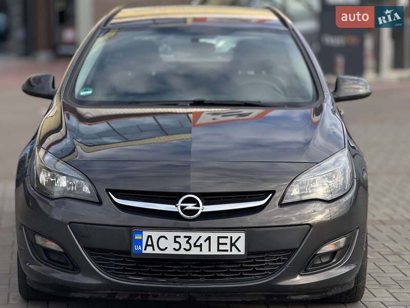 Универсал Opel Astra 2014 в Луцке