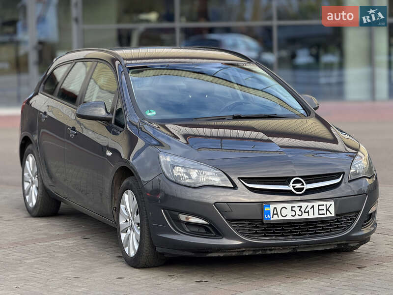Универсал Opel Astra 2014 в Луцке
