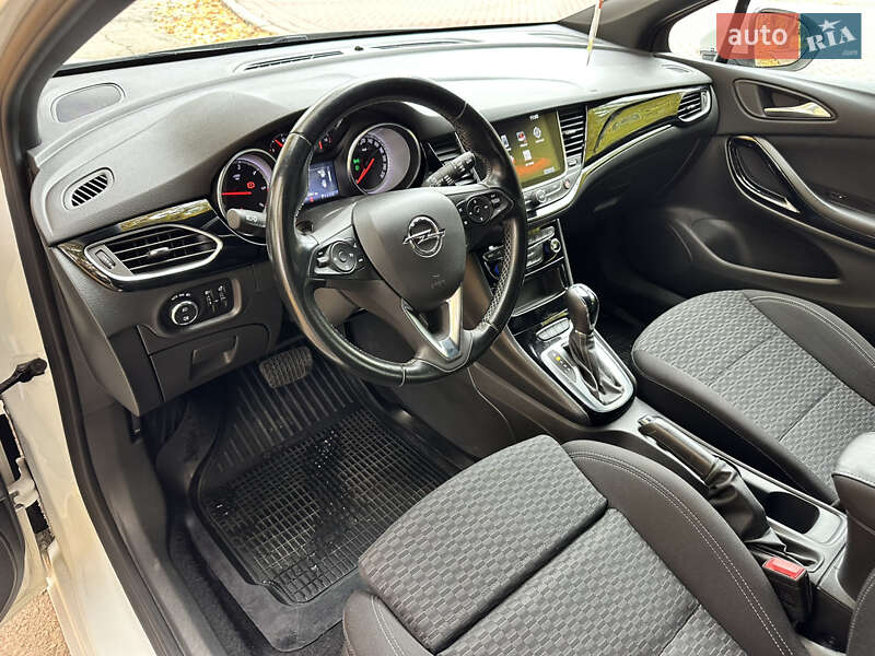 Универсал Opel Astra 2019 в Кропивницком