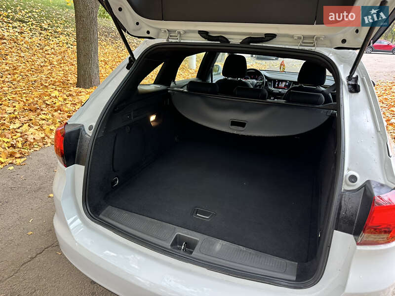 Универсал Opel Astra 2019 в Кропивницком