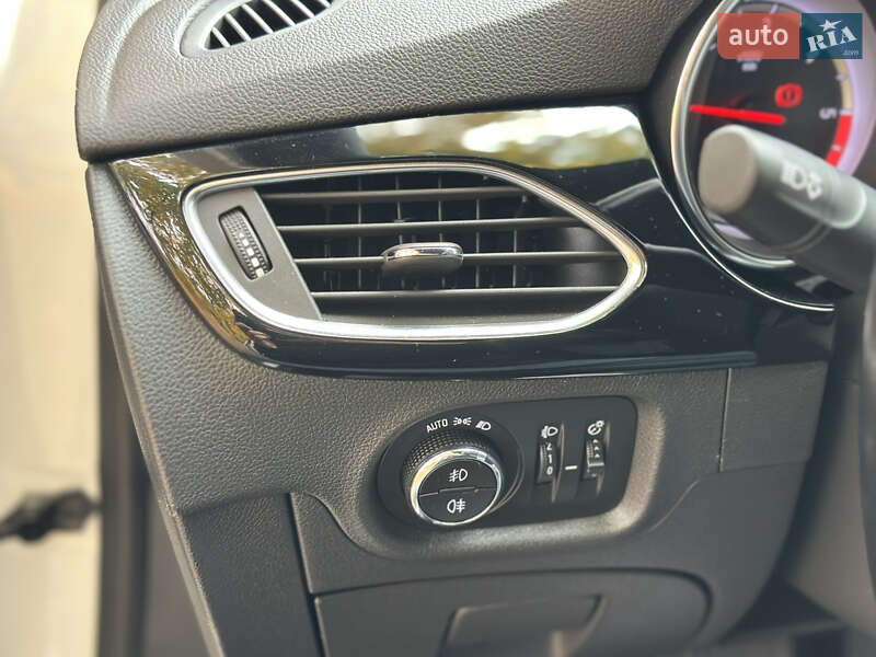 Универсал Opel Astra 2019 в Кропивницком