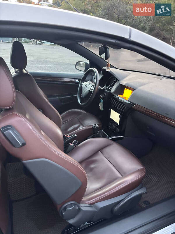 Кабріолет Opel Astra 2007 в Одесі фото 5 Кабріолет Opel Astra 2007 в Одесі