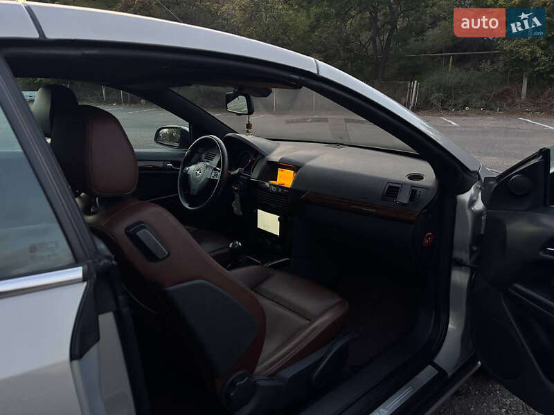 Кабріолет Opel Astra 2007 в Одесі фото 7 Кабріолет Opel Astra 2007 в Одесі