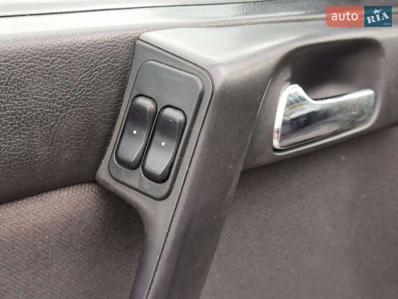 Седан Opel Astra 2001 в Хмельницком