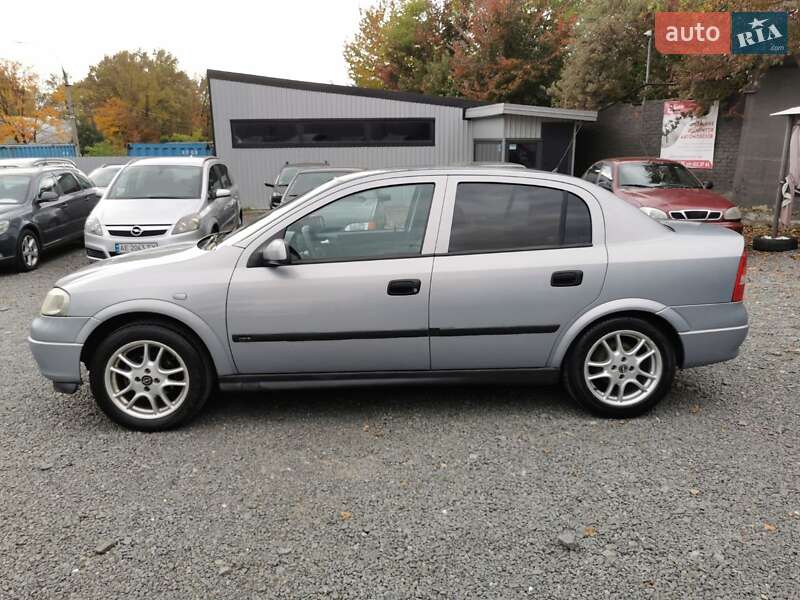 Седан Opel Astra 2001 в Хмельницком
