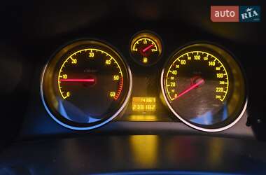 Универсал Opel Astra 2006 в  фото 2 Универсал Opel Astra 2006 в