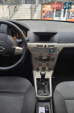 Універсал Opel Astra 2007 в 
