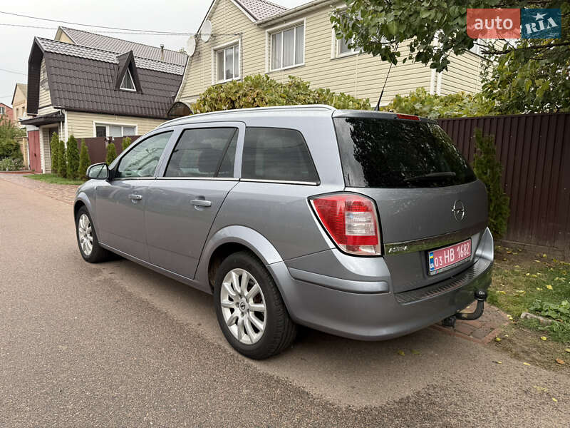 Универсал Opel Astra 2009 в Борисполе