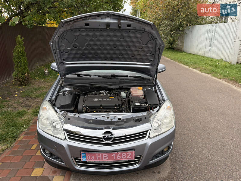 Универсал Opel Astra 2009 в Борисполе