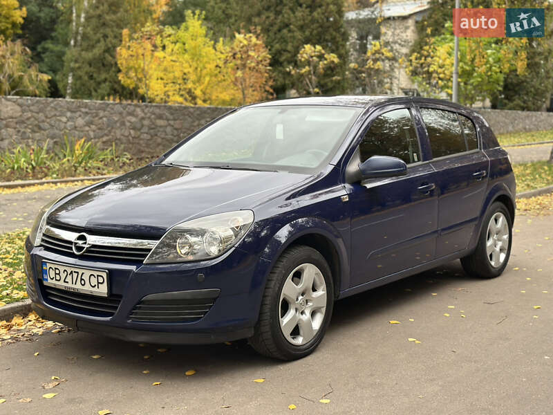 Хэтчбек Opel Astra 2006 в Ромнах фото 8 Хэтчбек Opel Astra 2006 в Ромнах