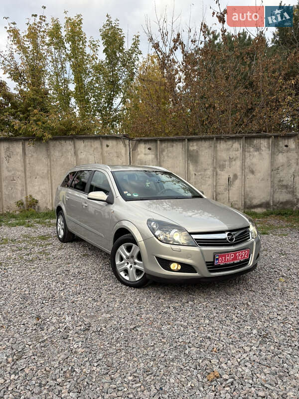 Универсал Opel Astra 2009 в Белой Церкви