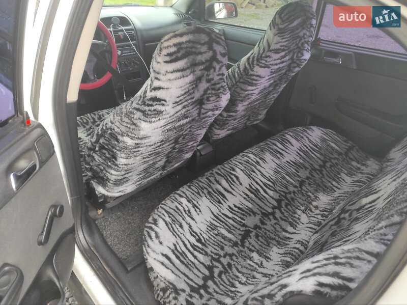 Седан Opel Astra 2007 в Турке