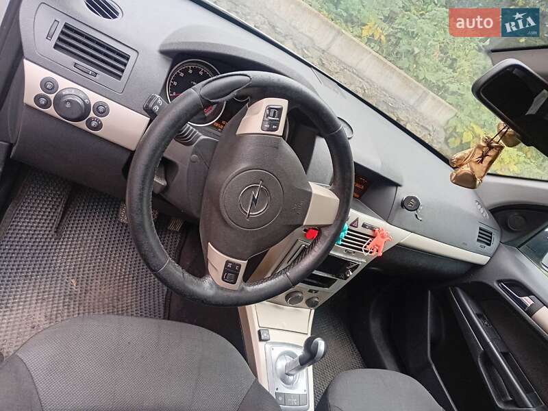 Универсал Opel Astra 2007 в Хмельницком