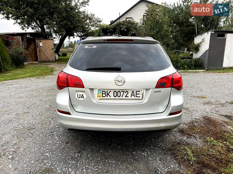 Универсал Opel Astra 2011 в Ровно фото 11 Универсал Opel Astra 2011 в Ровно